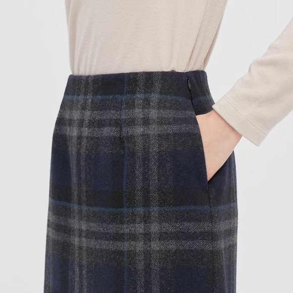 Cute plaid UNIQLO skirt in perfect condition - Picture 8 of 8